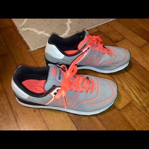 Women’s new balance sneakers size 8